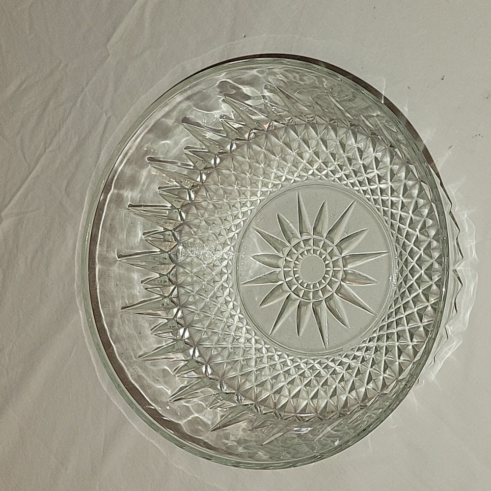 Vintage  Diamont Patterned bowl
